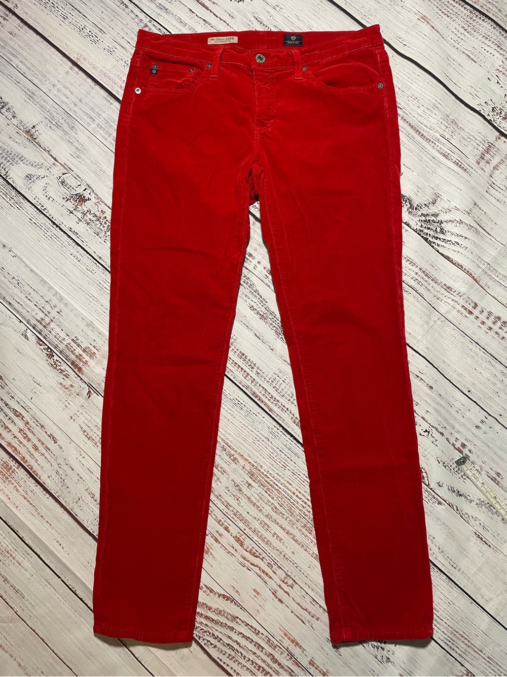 AG Adriano Goldschmied "The Stevie Ankle" slim straight pants. Size 30R.